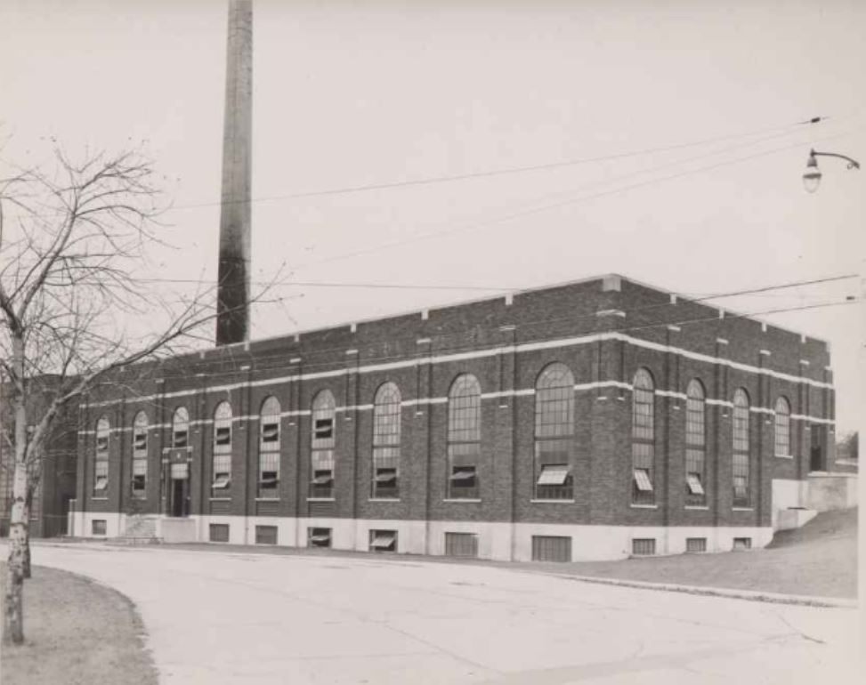 Photo of the diesel power plant from the 1930s